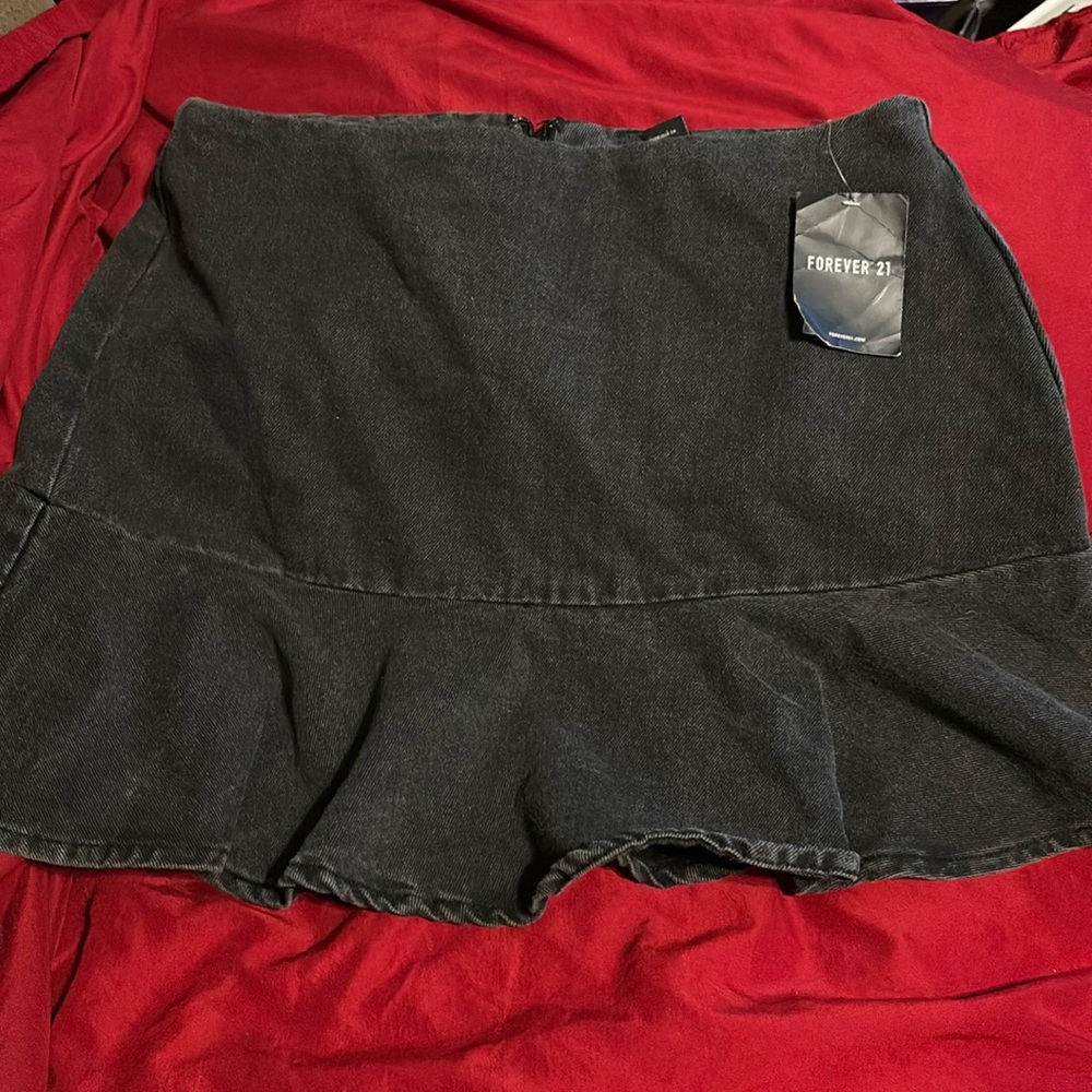 Women’s Skirt